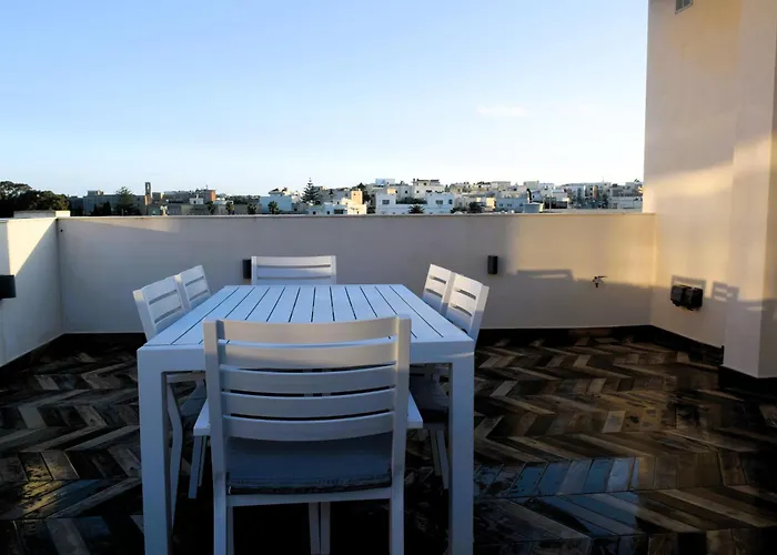 Two Bedroom Loft Apartment With Outdoor Area, Served With Lift